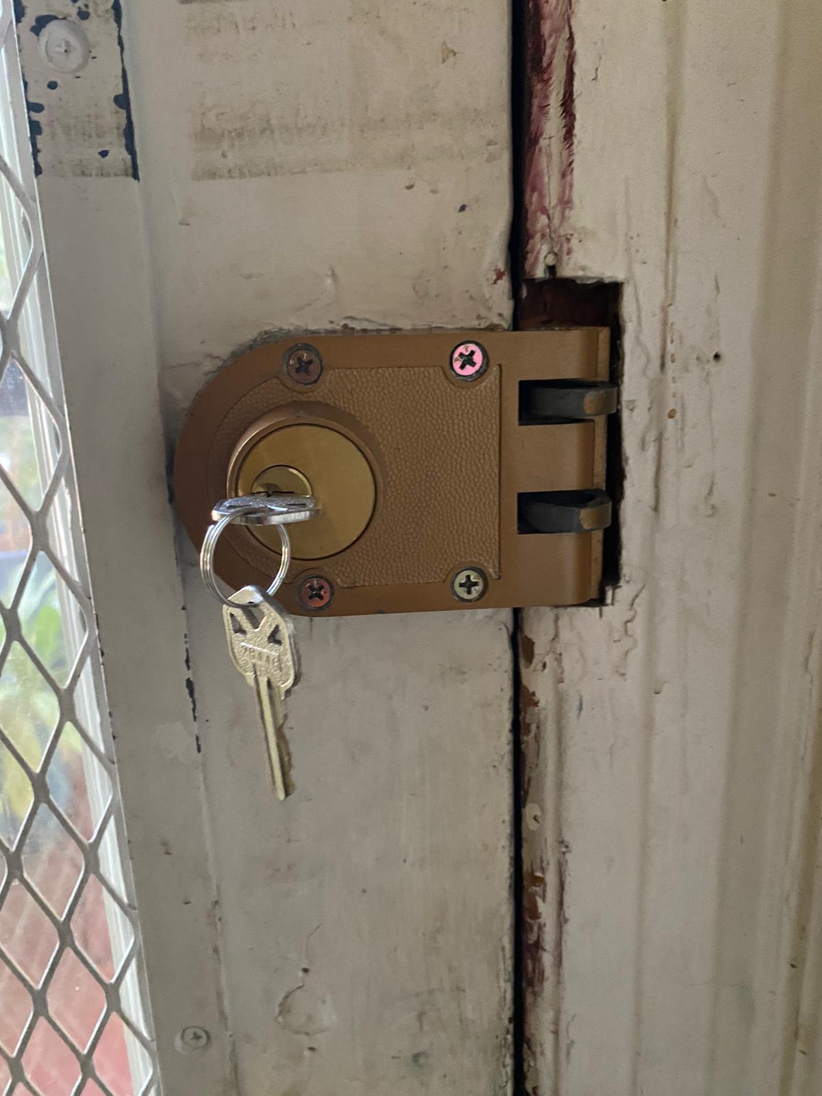 Affordable home lock change and installation